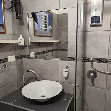 소뇨 인피니토 로마